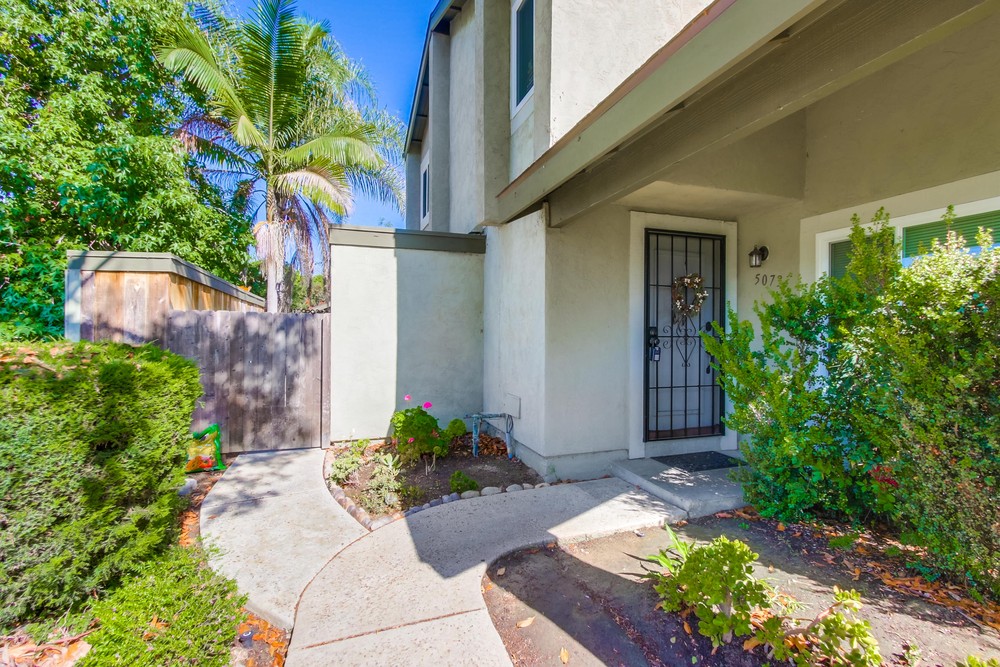 Virtual tour photo 3 of 32 for 5073 La Cuenta Dr