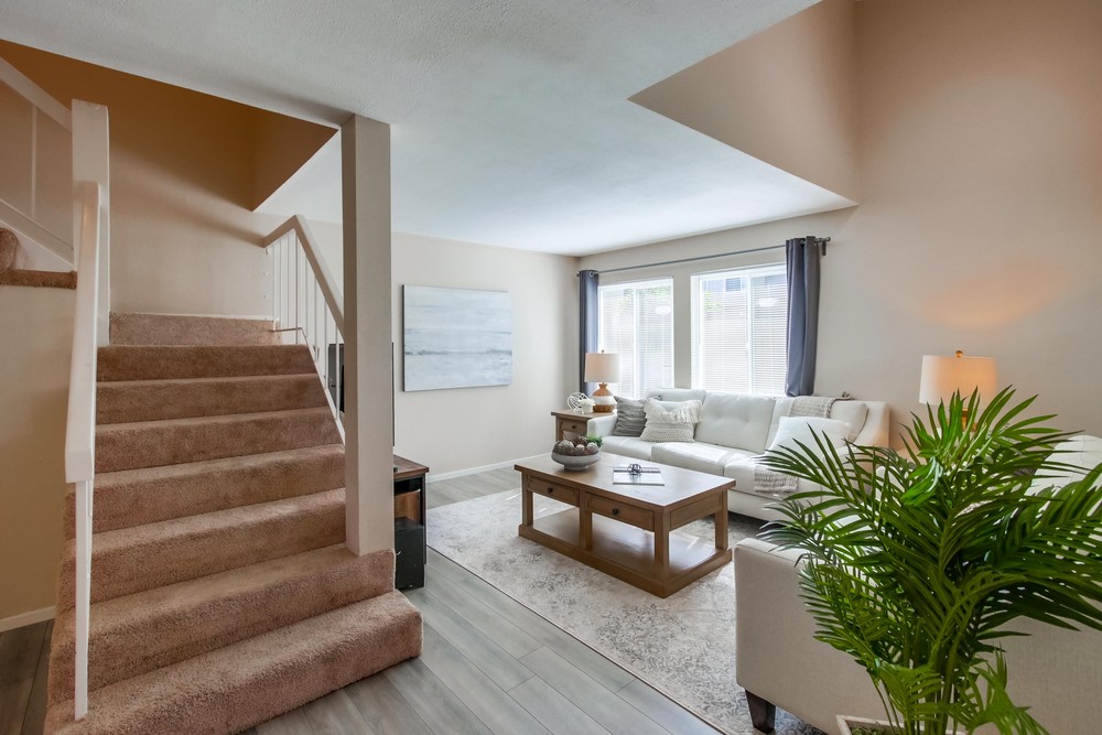 Virtual tour photo 4 of 32 for 5073 La Cuenta Dr