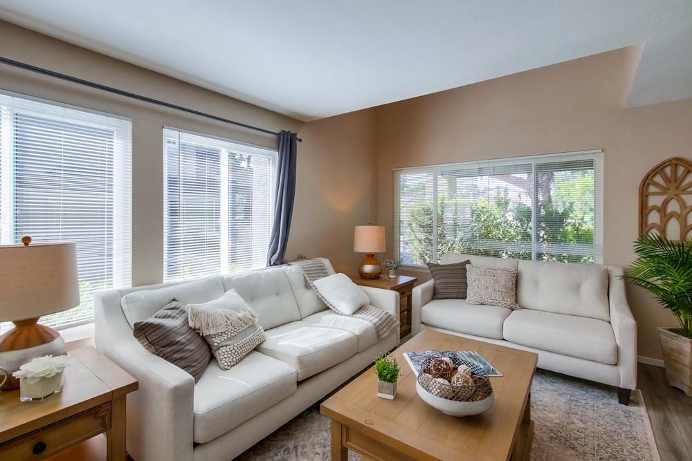 Virtual tour photo 5 of 32 for 5073 La Cuenta Dr