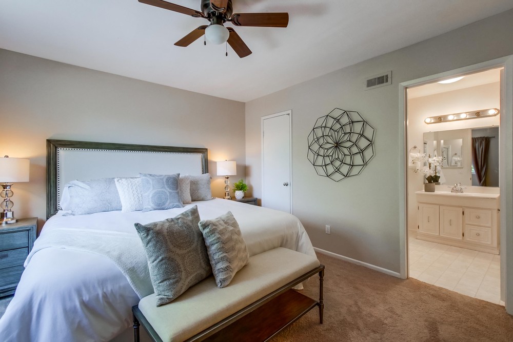 Virtual tour photo 17 of 32 for 5073 La Cuenta Dr