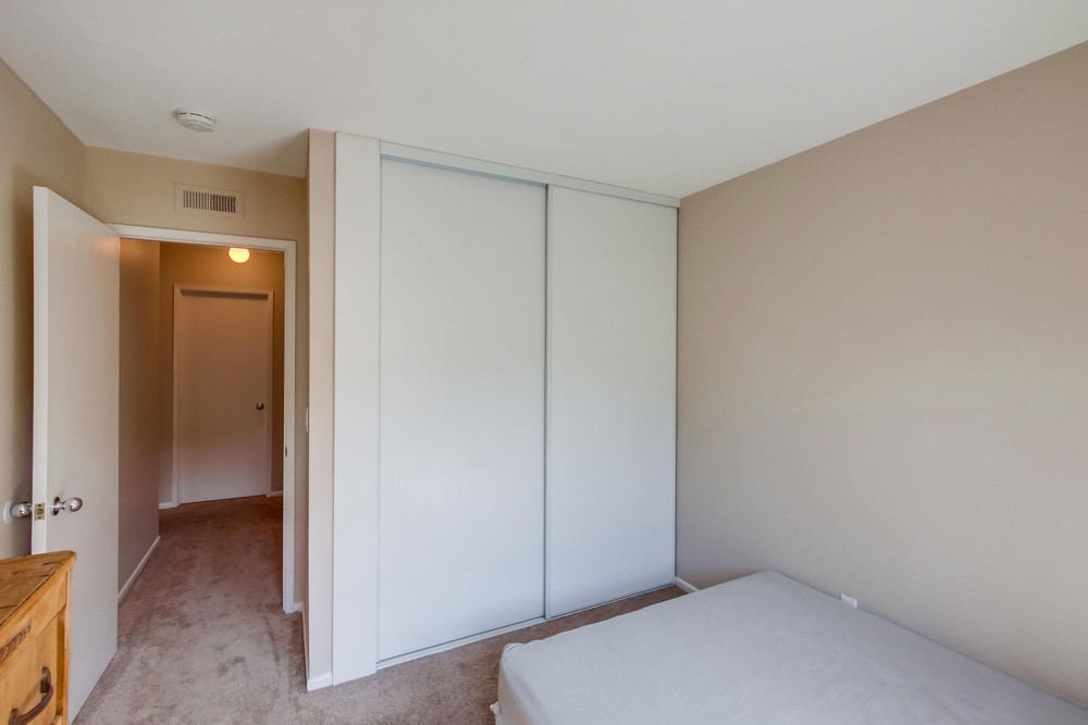 Virtual tour photo 25 of 32 for 5073 La Cuenta Dr
