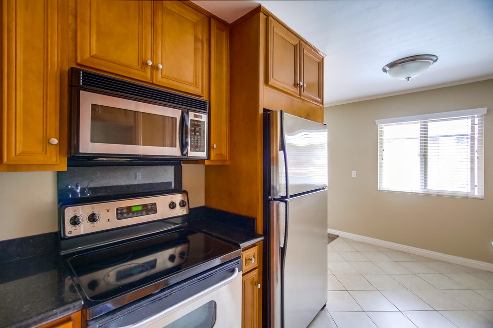 Virtual tour photo 21 of 41 for 5075 Narragansett Ave