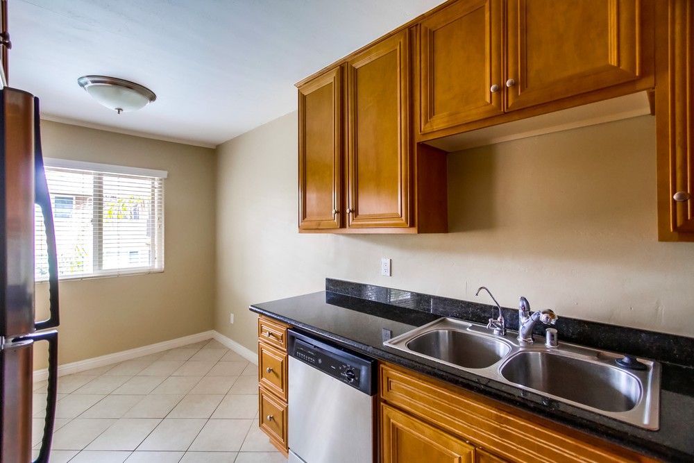 Virtual tour photo 23 of 41 for 5075 Narragansett Ave