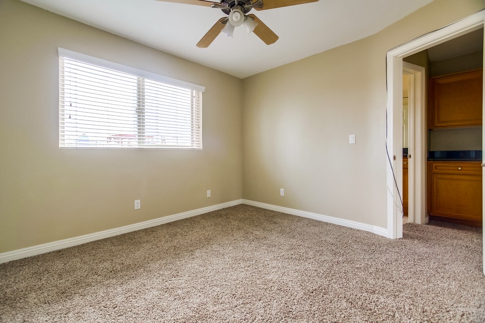 Virtual tour photo 26 of 41 for 5075 Narragansett Ave