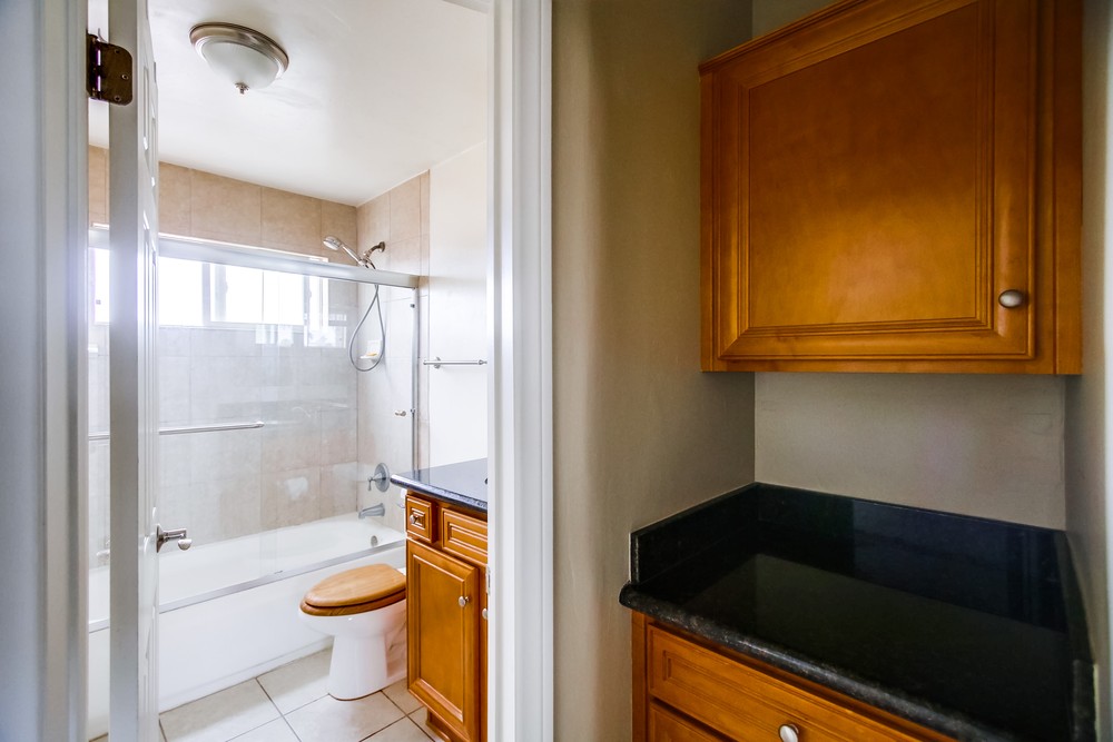 Virtual tour photo 28 of 41 for 5075 Narragansett Ave