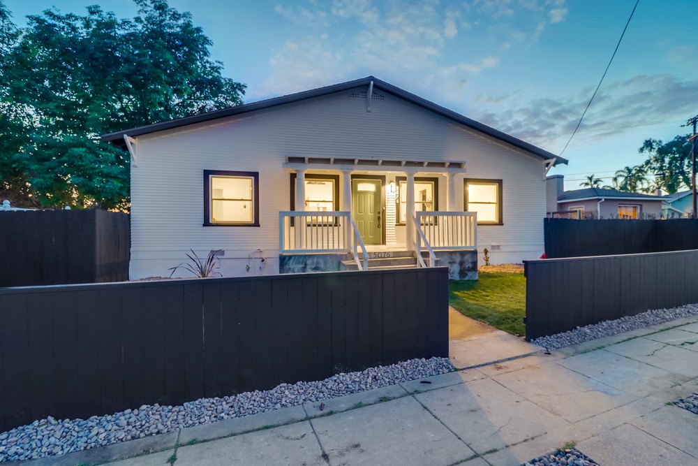 Virtual tour photo 3 of 74 for 5076 E Mountain View Dr