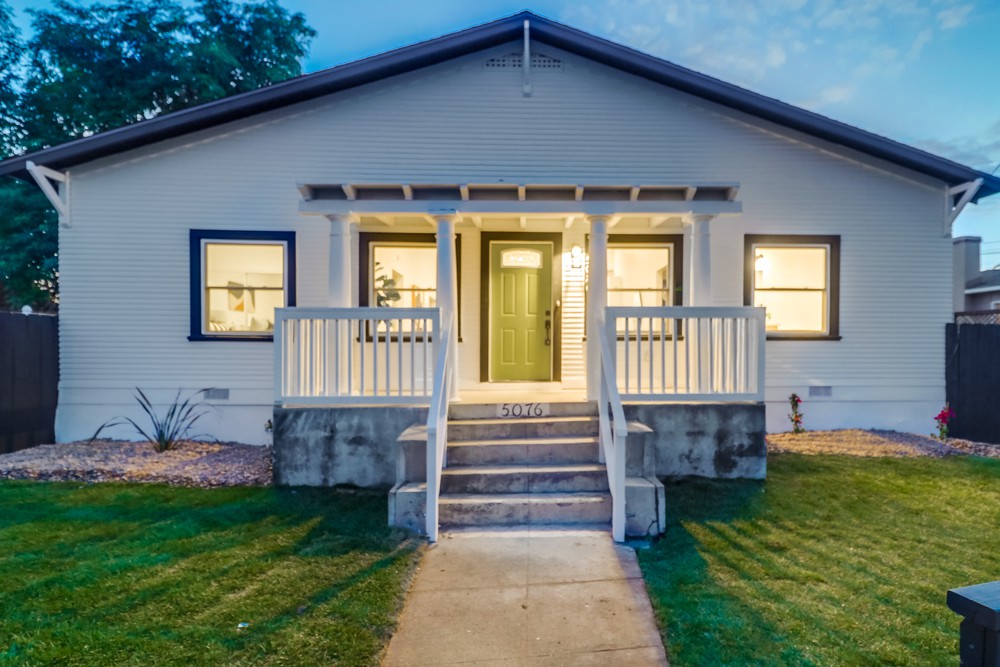 Virtual tour photo 5 of 74 for 5076 E Mountain View Dr