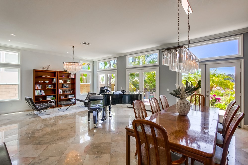 Virtual tour photo 7 of 64 for 5082 Greenwillow Ln