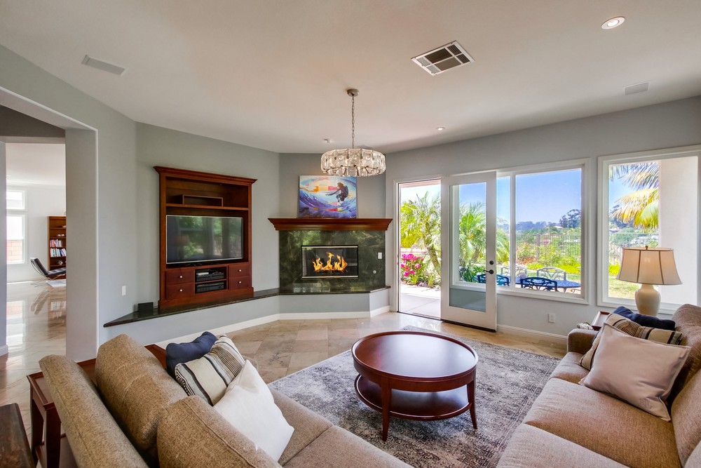 Virtual tour photo 12 of 64 for 5082 Greenwillow Ln