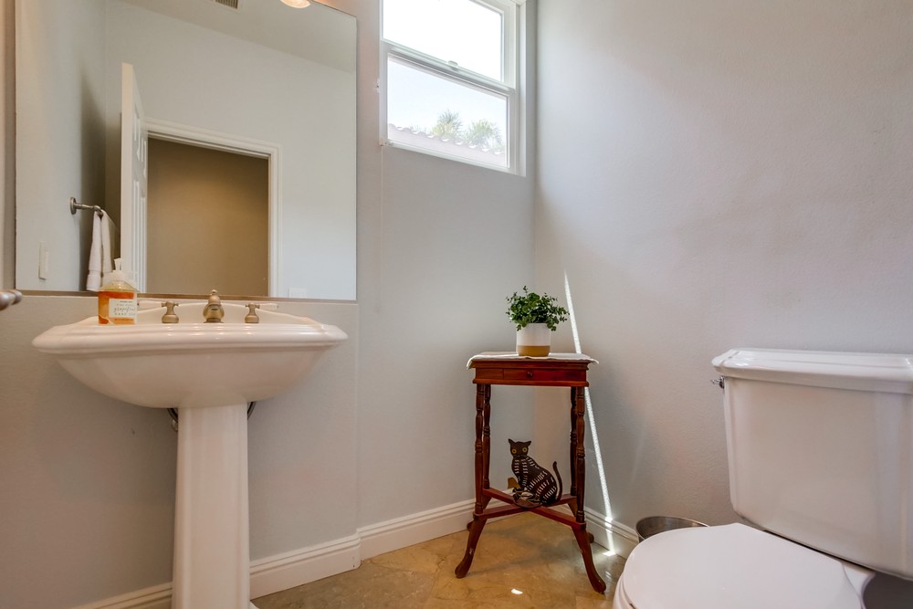 Virtual tour photo 21 of 64 for 5082 Greenwillow Ln