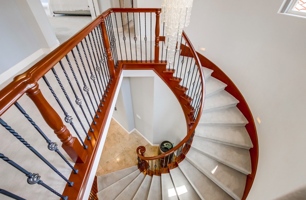 Virtual tour photo 24 of 64 for 5082 Greenwillow Ln