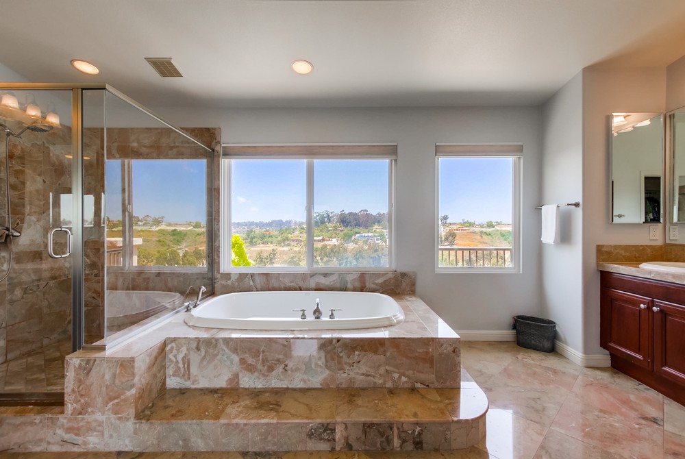 Virtual tour photo 32 of 64 for 5082 Greenwillow Ln