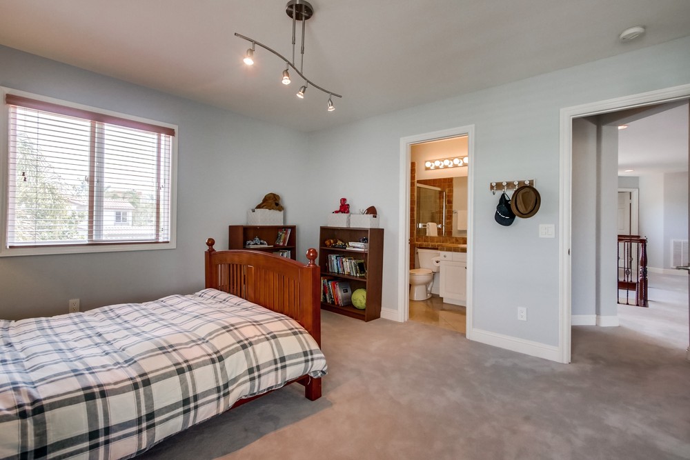 Virtual tour photo 42 of 64 for 5082 Greenwillow Ln
