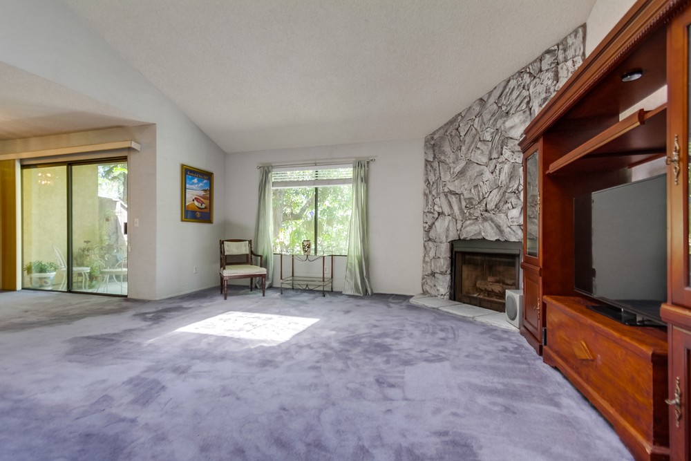 Virtual tour photo 9 of 42 for 5083 Lambert Ln