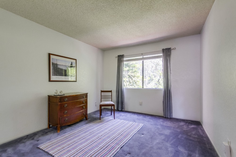 Virtual tour photo 26 of 42 for 5083 Lambert Ln
