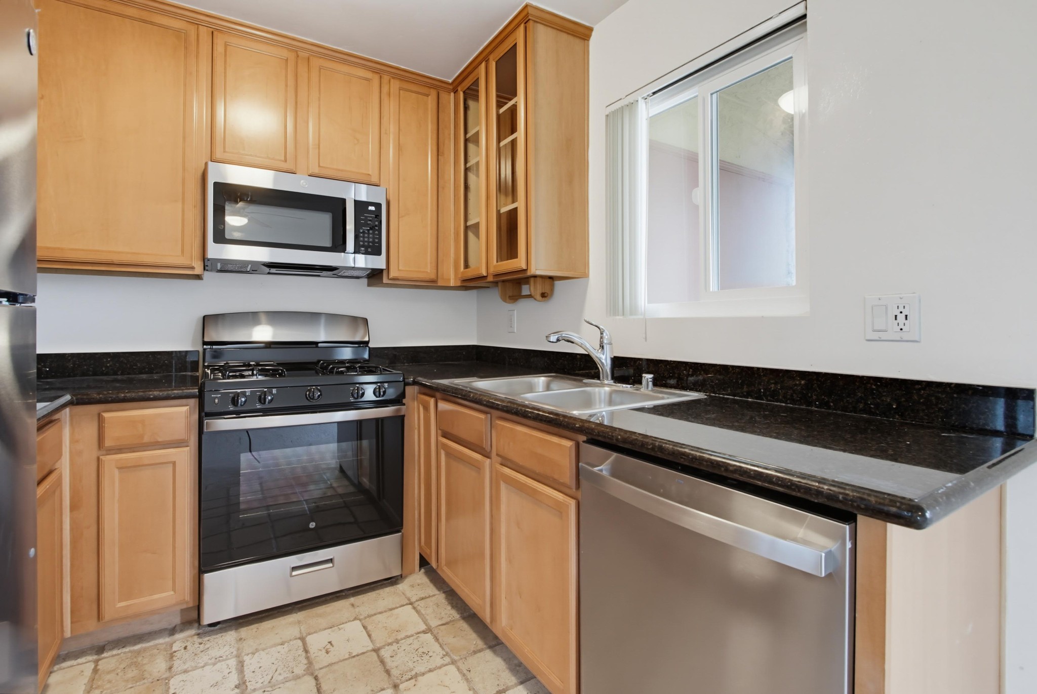 Virtual tour photo 13 of 31 for 509 Calle Montecito Unit 42