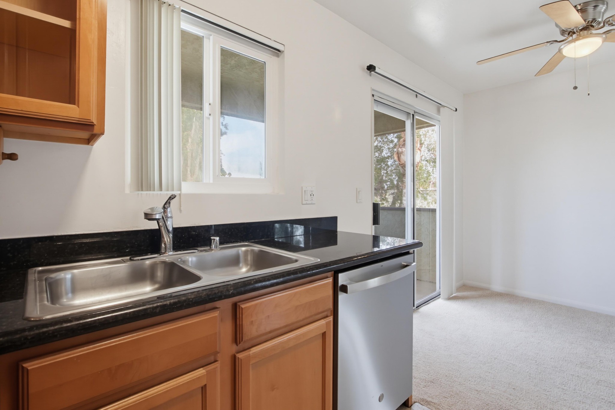 Virtual tour photo 14 of 31 for 509 Calle Montecito Unit 42