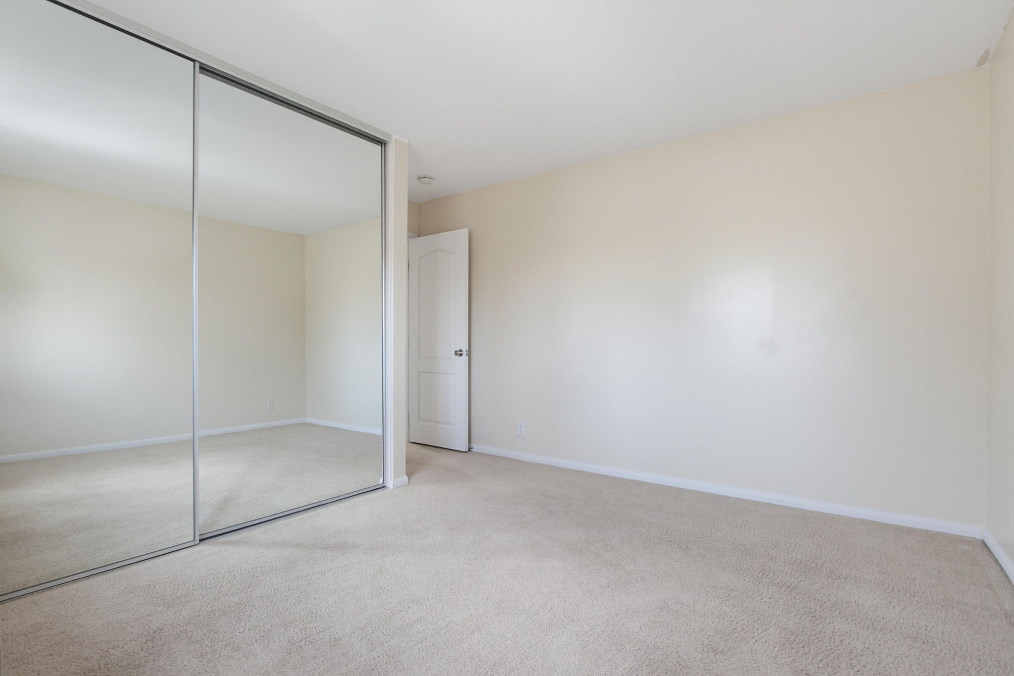 Virtual tour photo 18 of 31 for 509 Calle Montecito Unit 42