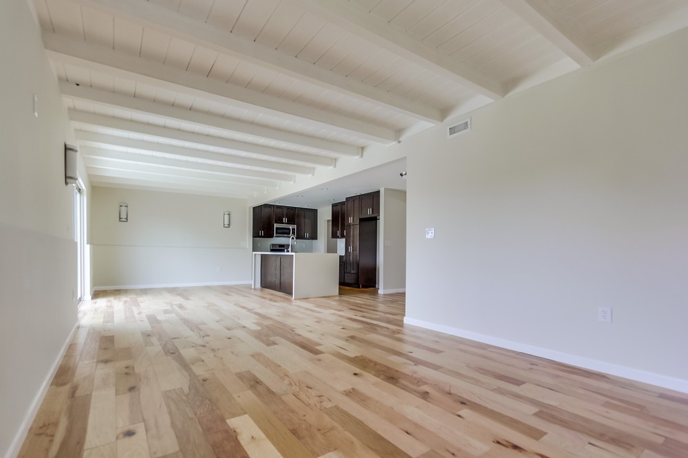 Virtual tour photo 11 of 36 for 5092 Roscrea Avenue
