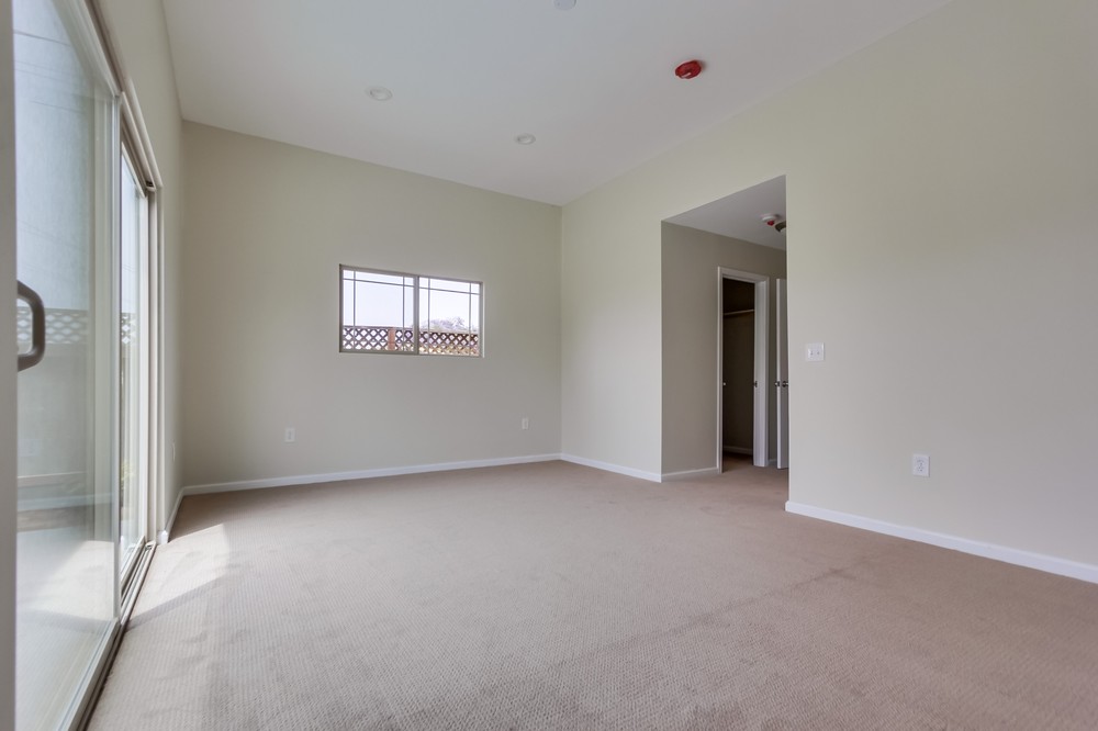 Virtual tour photo 19 of 36 for 5092 Roscrea Avenue