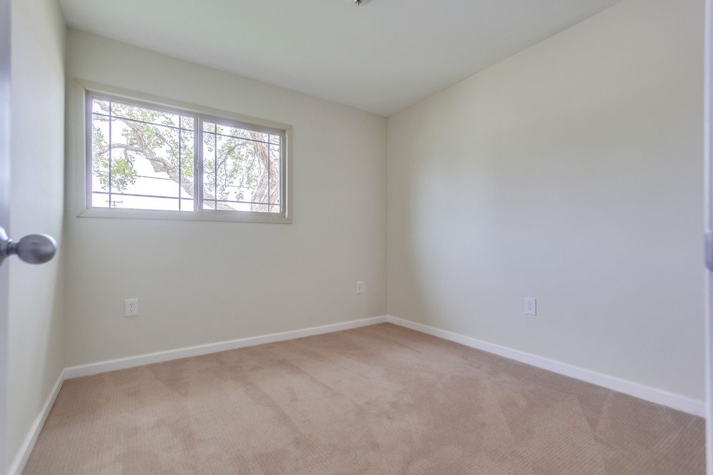 Virtual tour photo 24 of 36 for 5092 Roscrea Avenue