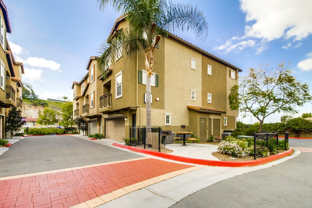 Virtual tour photo 1 of 29 for 510 62nd St #9