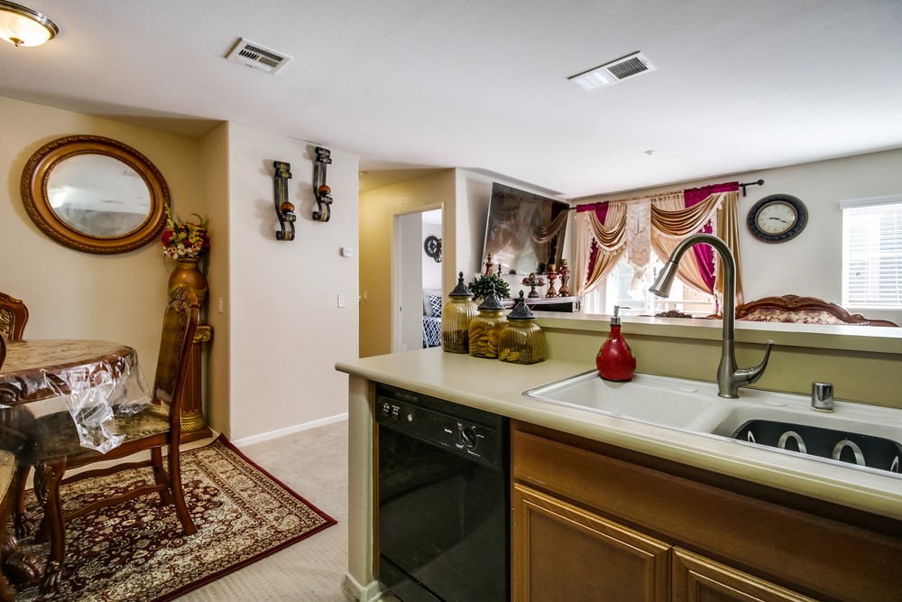 Virtual tour photo 15 of 29 for 510 62nd St #9