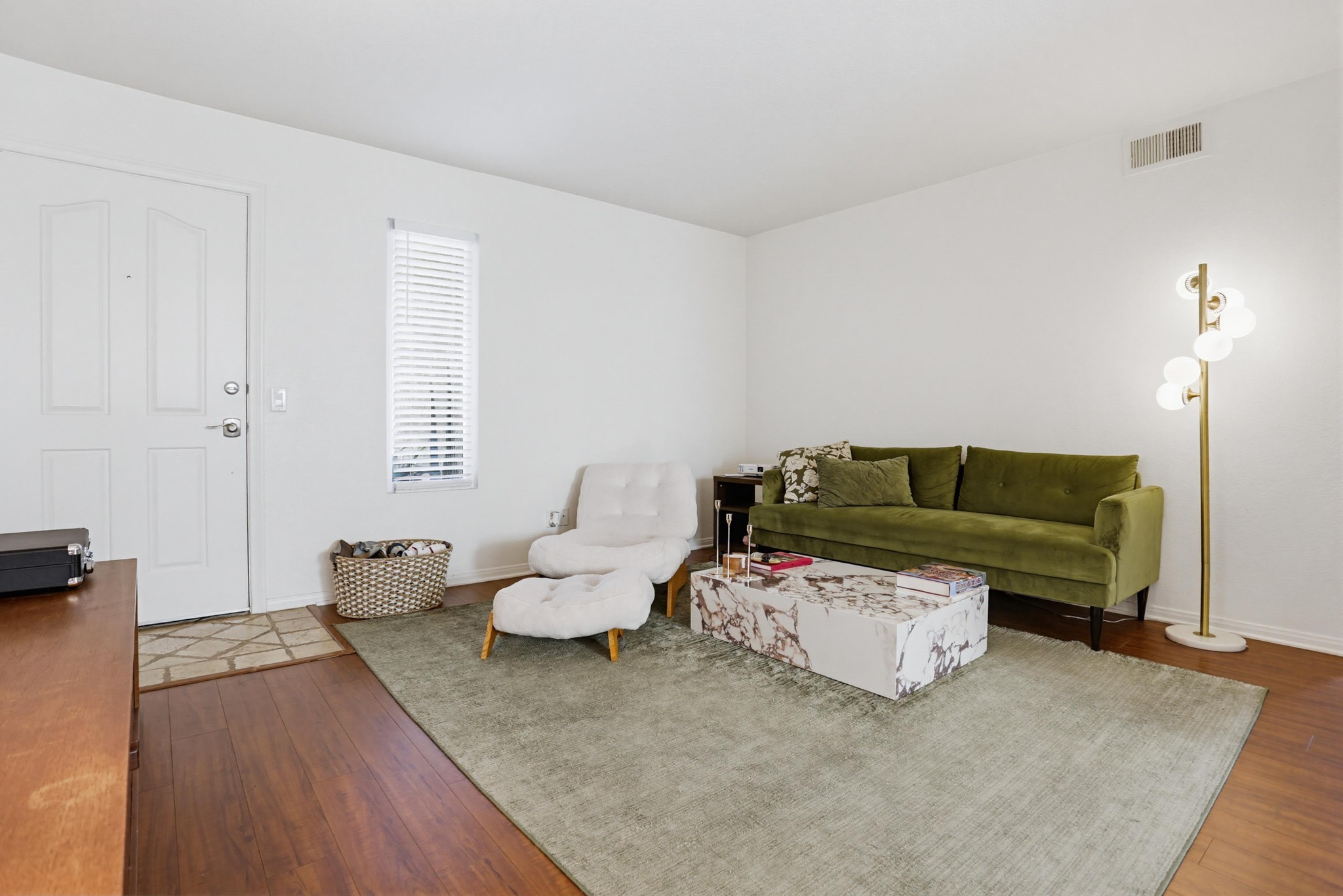 Virtual tour photo 5 of 28 for 510 Calle Montecito Unit 53