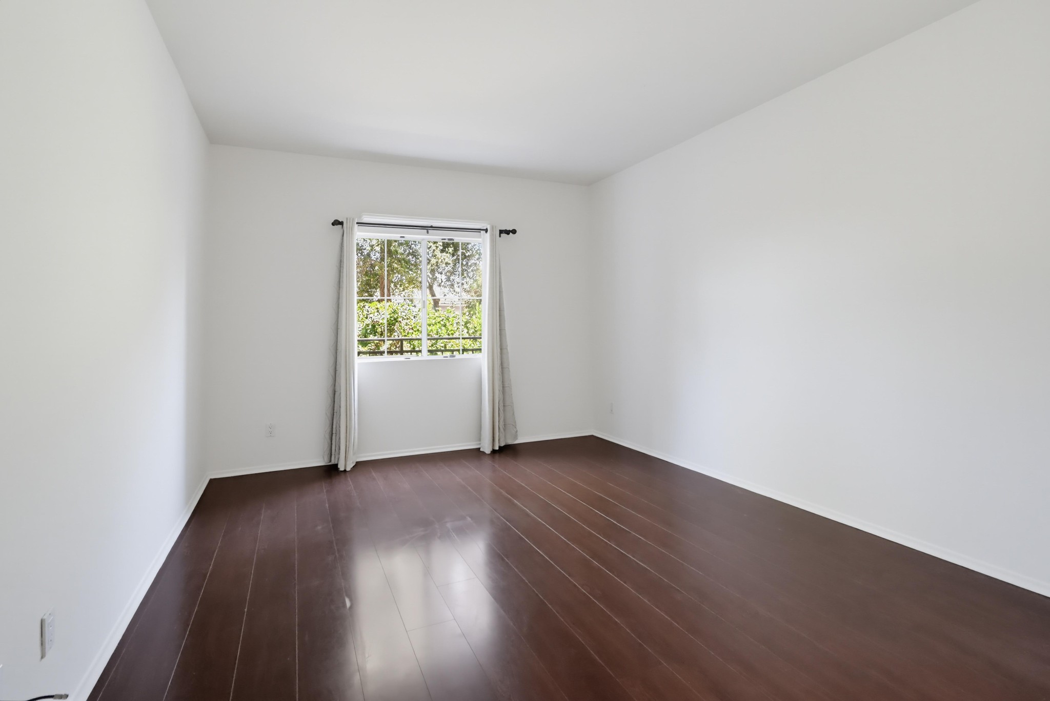 Virtual tour photo 15 of 37 for 510 Camino De La Reina Unit 135