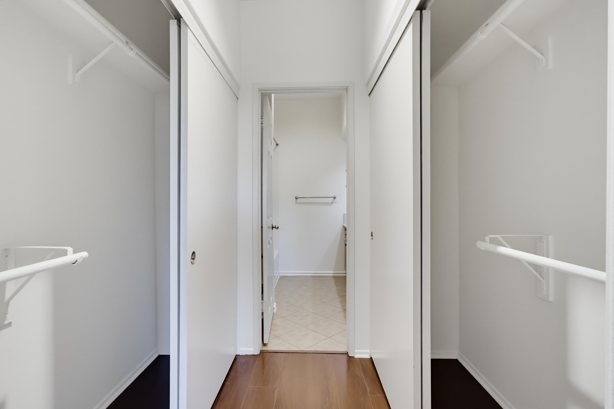 Virtual tour photo 19 of 37 for 510 Camino De La Reina Unit 135