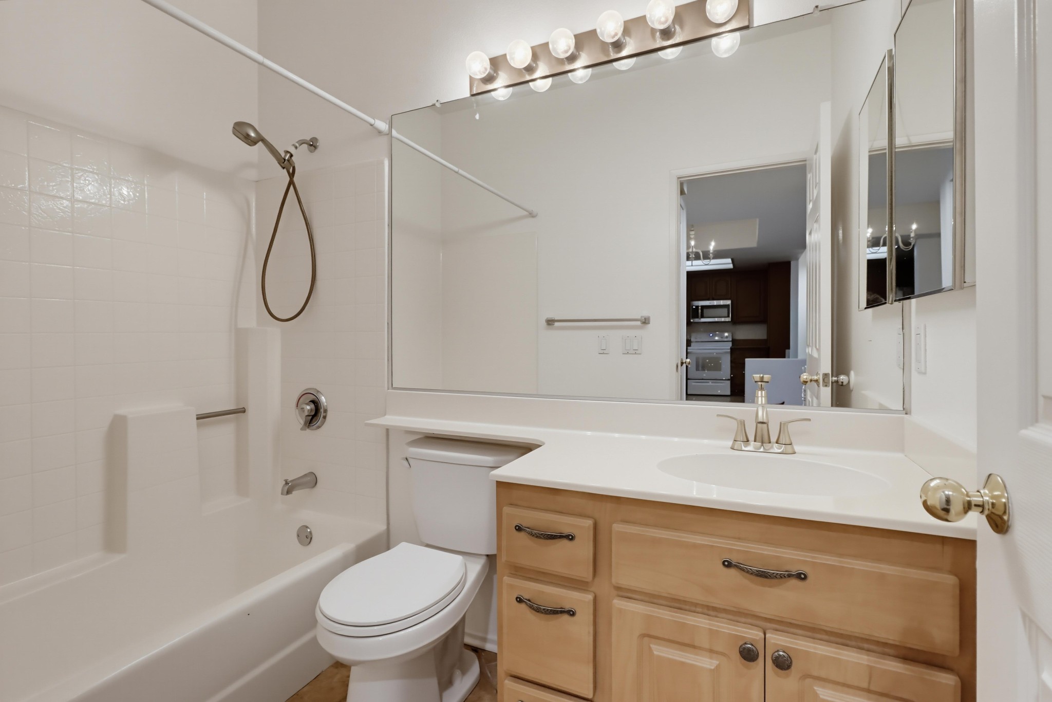 Virtual tour photo 23 of 37 for 510 Camino De La Reina Unit 135