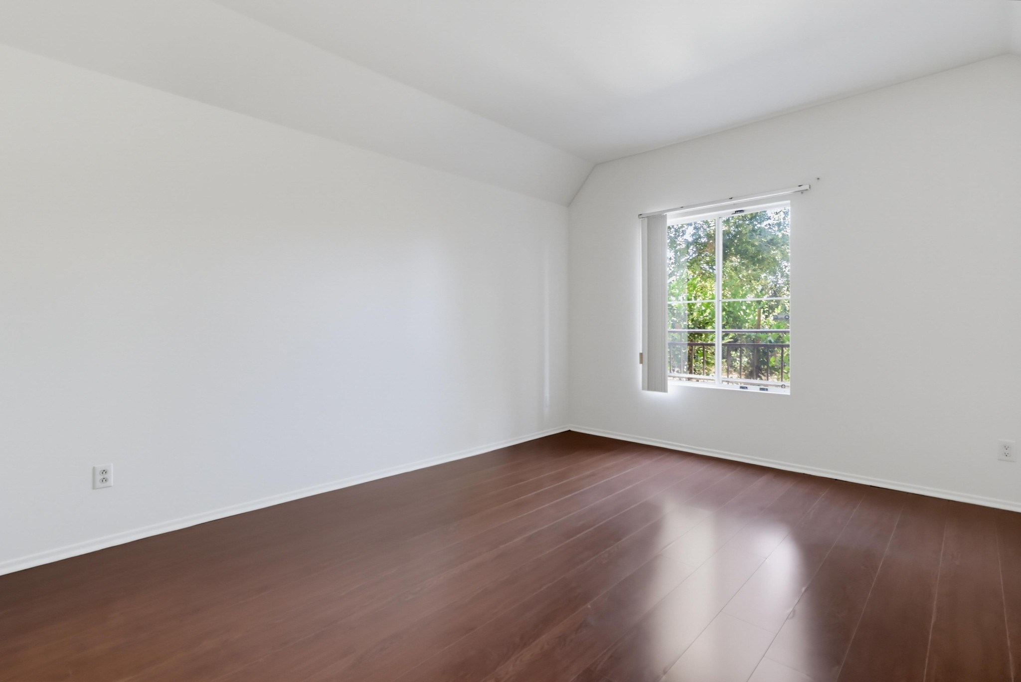Virtual tour photo 25 of 37 for 510 Camino De La Reina Unit 135