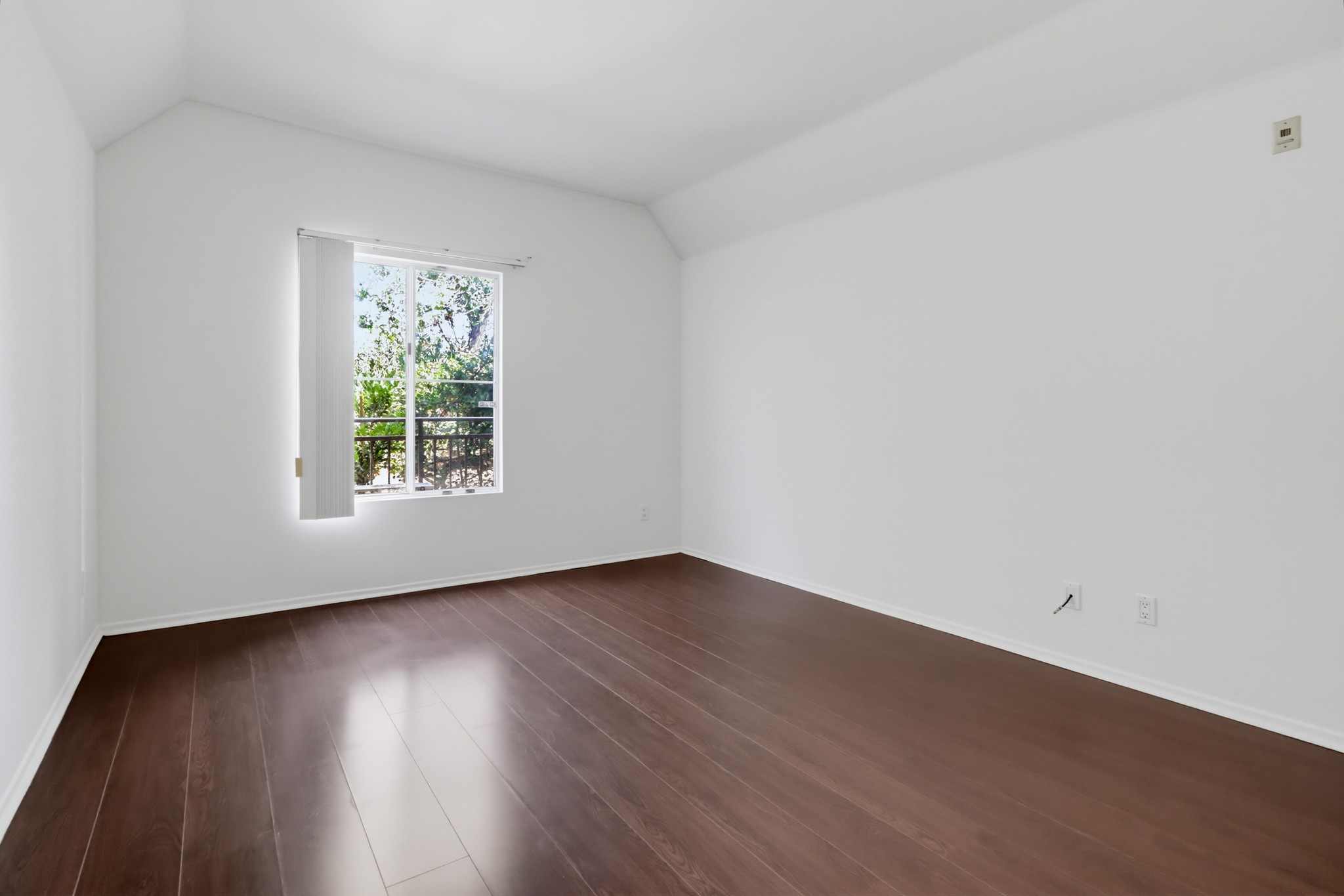 Virtual tour photo 28 of 37 for 510 Camino De La Reina Unit 135