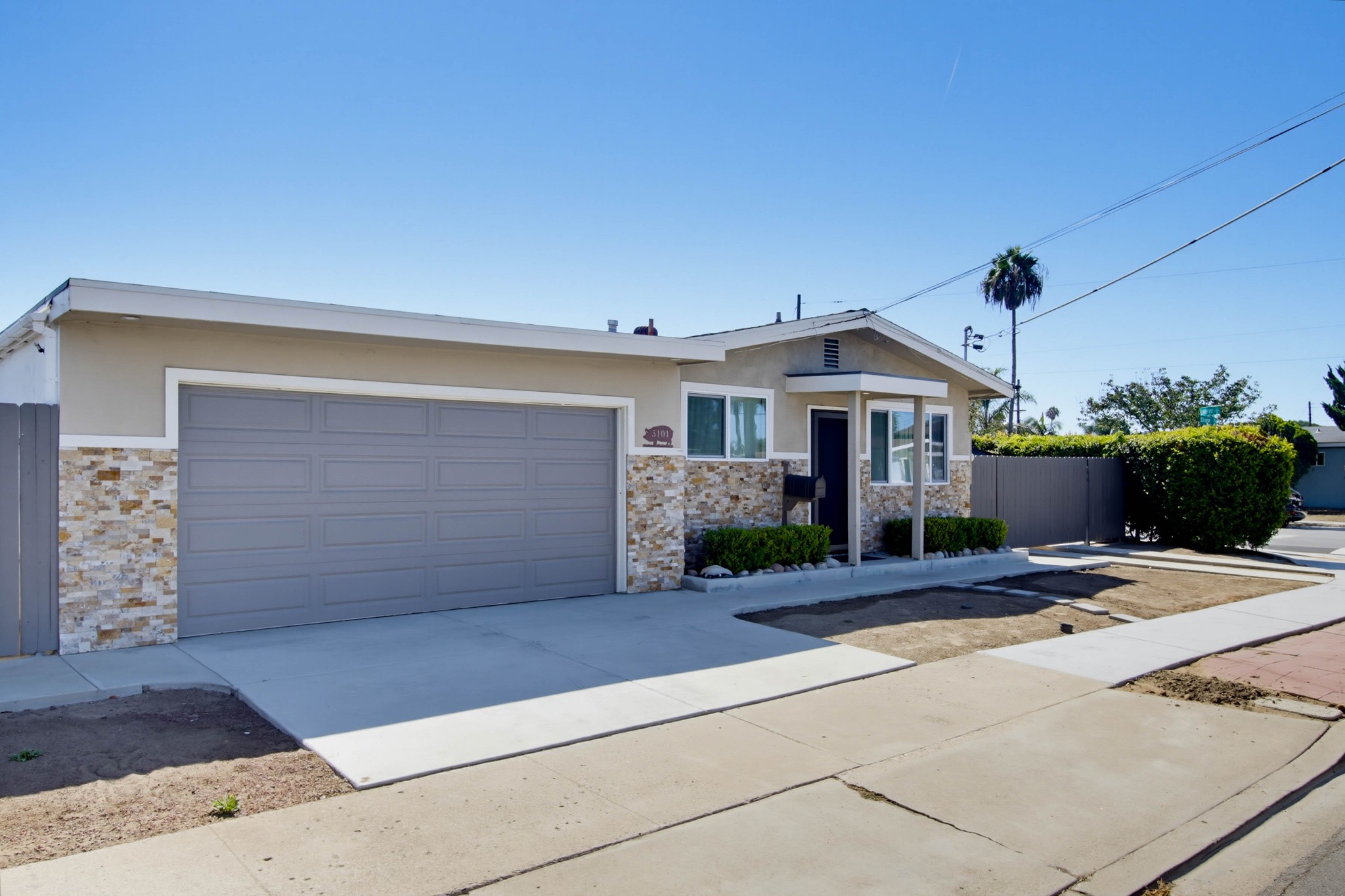 Virtual tour photo 5 of 44 for 5101 Diane Ave