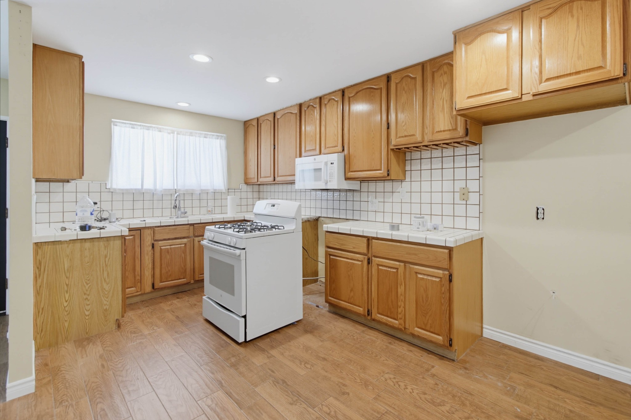 Virtual tour photo 12 of 44 for 5101 Diane Ave