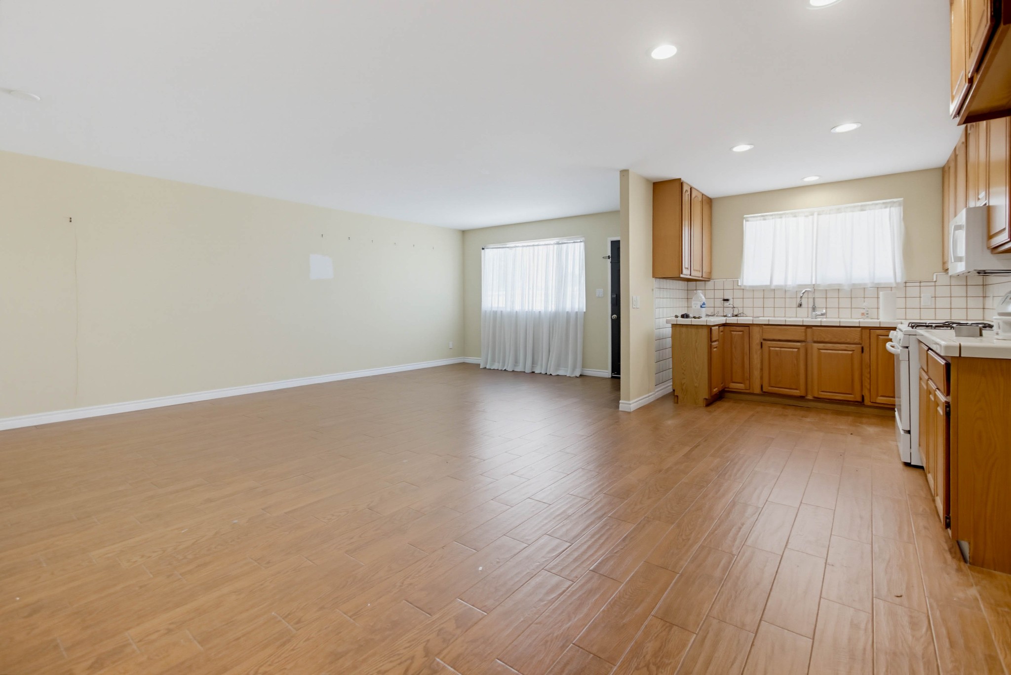 Virtual tour photo 14 of 44 for 5101 Diane Ave