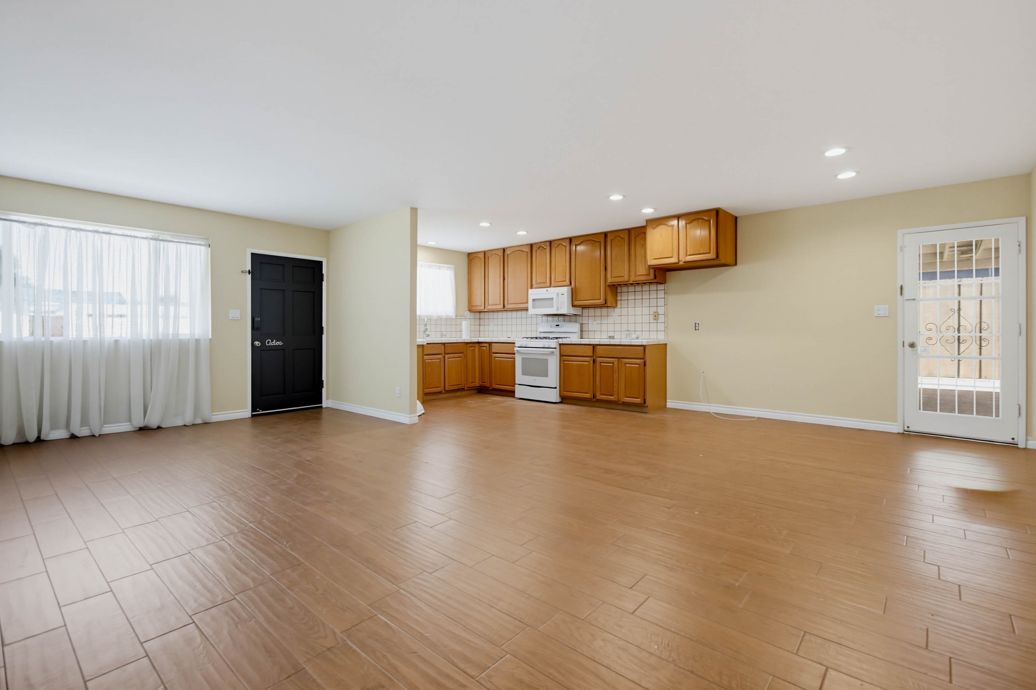 Virtual tour photo 15 of 44 for 5101 Diane Ave