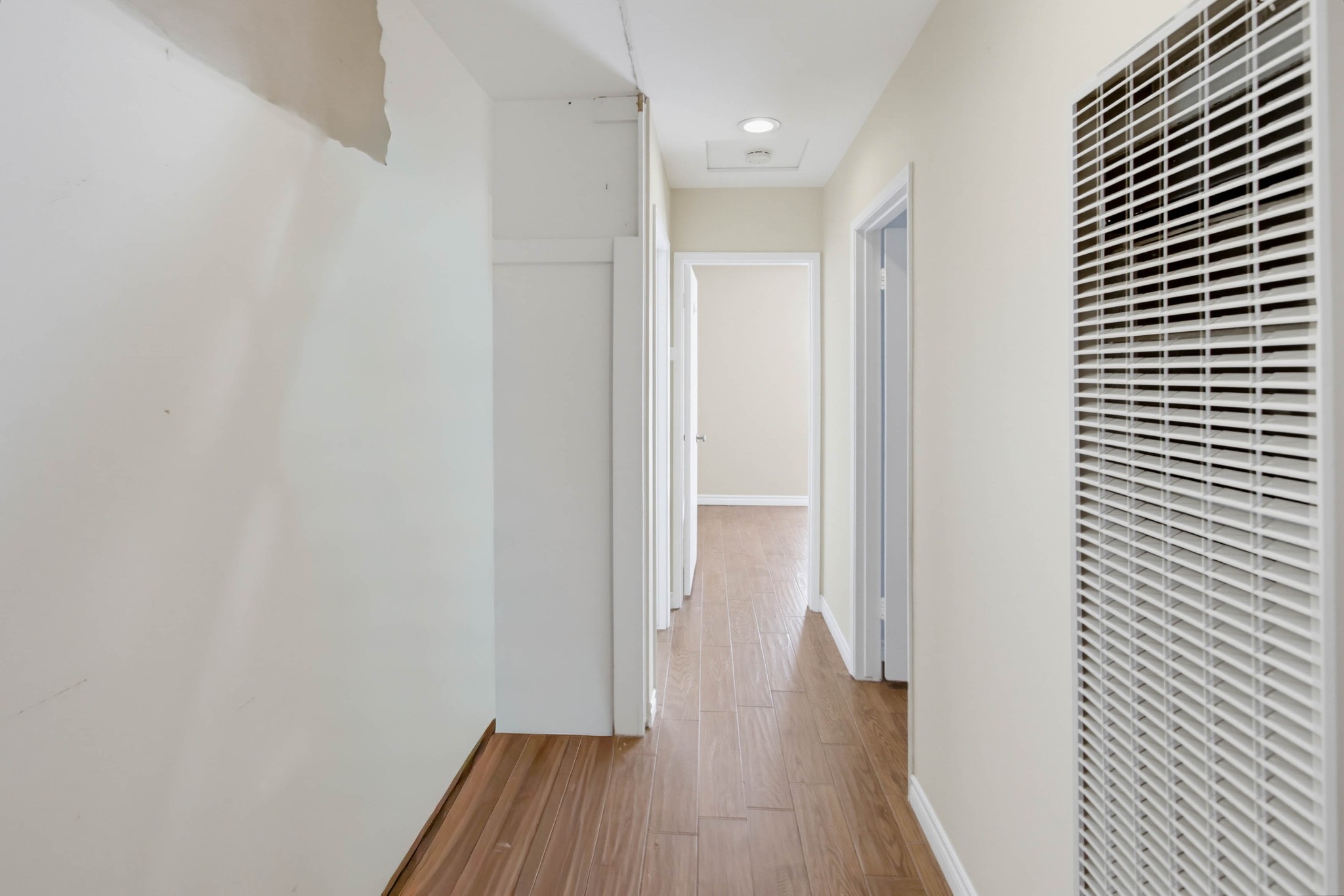 Virtual tour photo 18 of 44 for 5101 Diane Ave