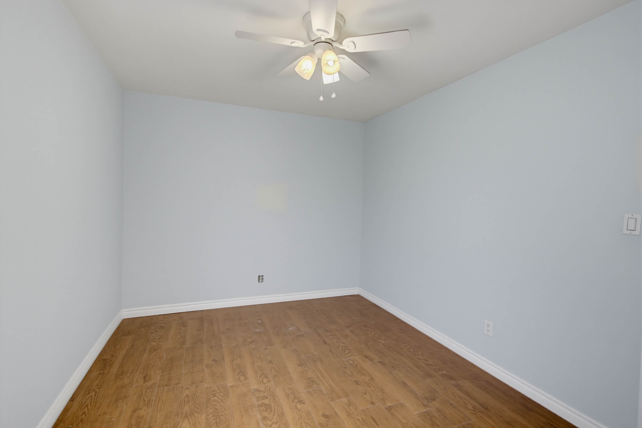 Virtual tour photo 20 of 44 for 5101 Diane Ave