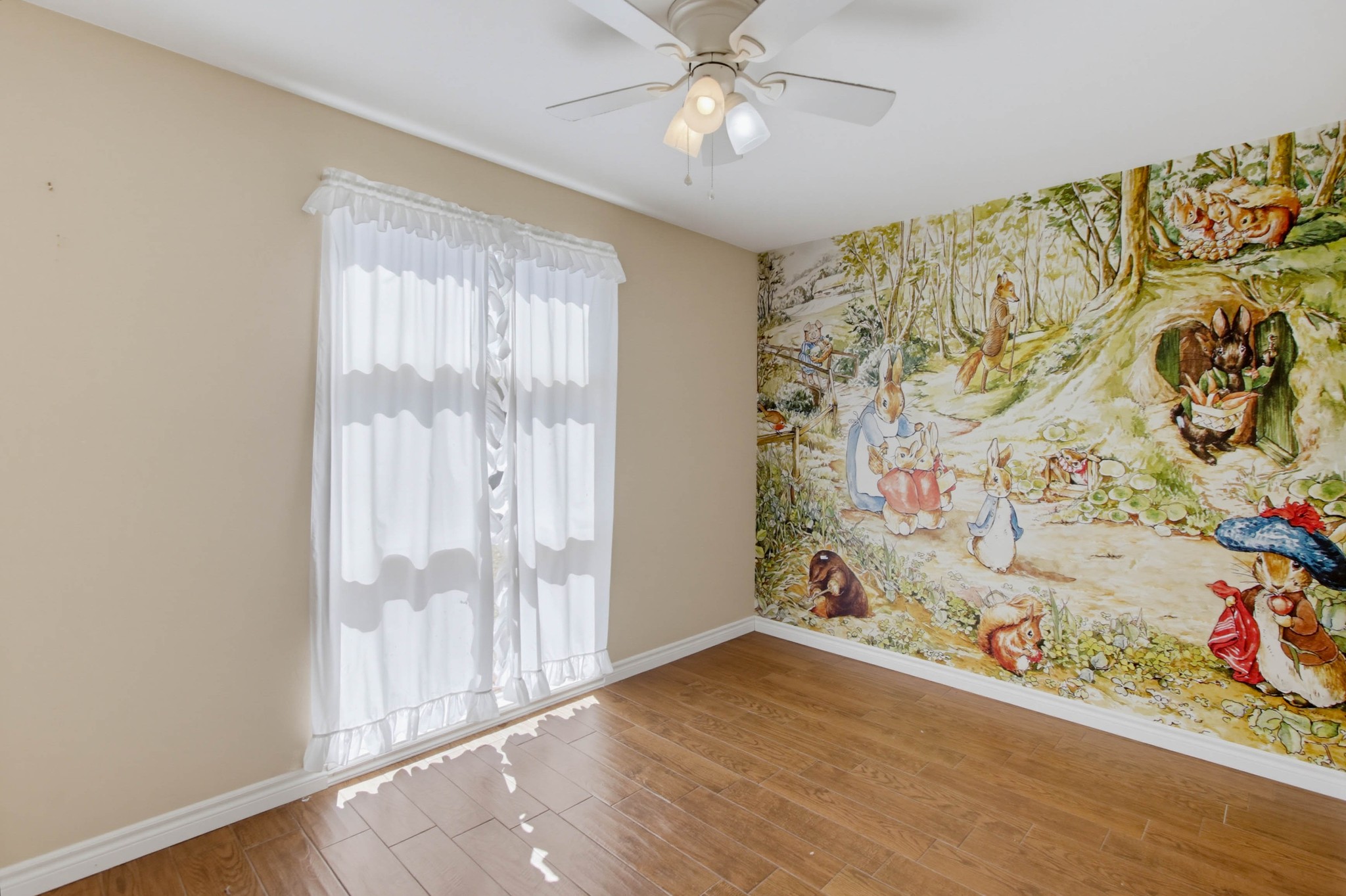 Virtual tour photo 22 of 44 for 5101 Diane Ave