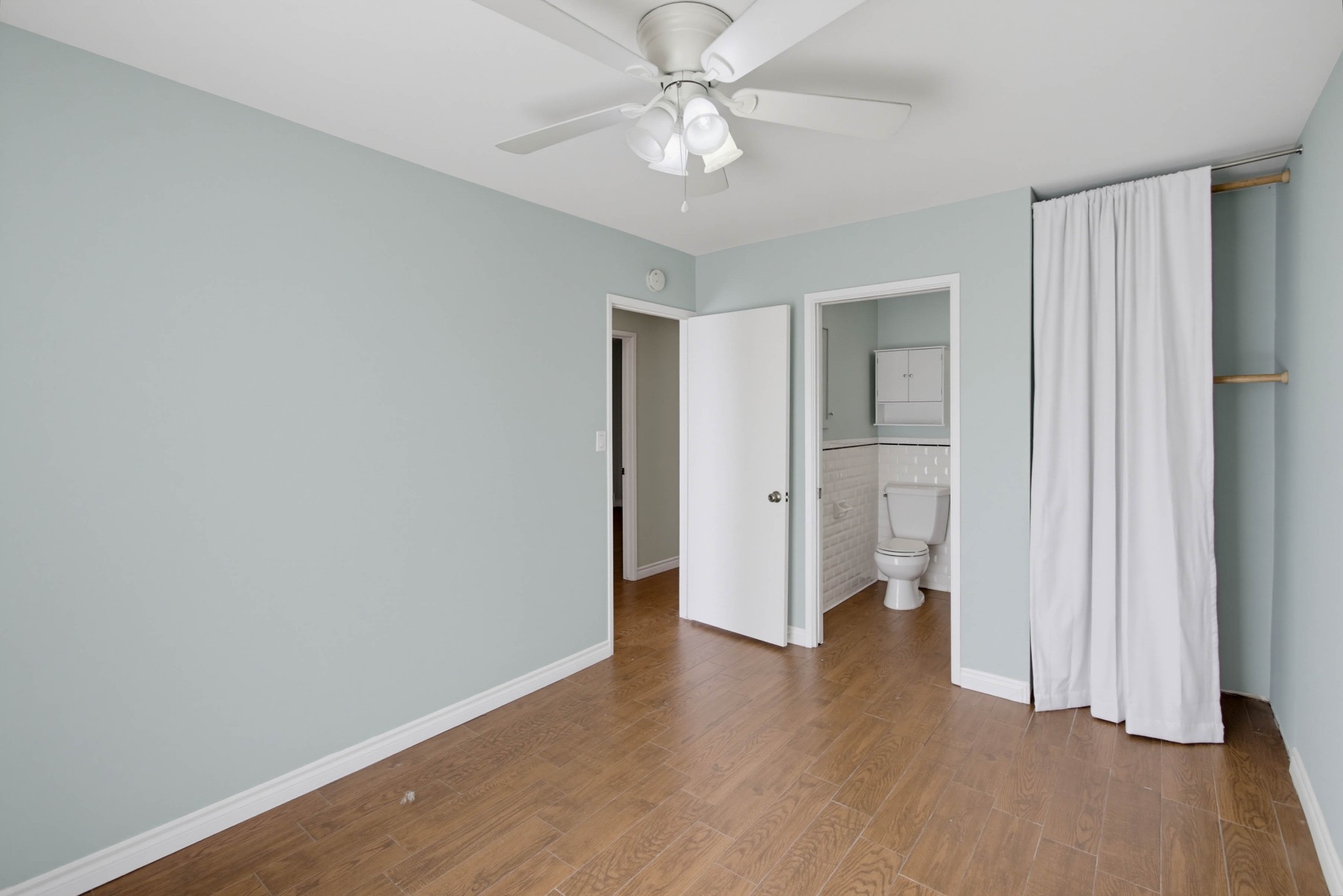 Virtual tour photo 27 of 44 for 5101 Diane Ave