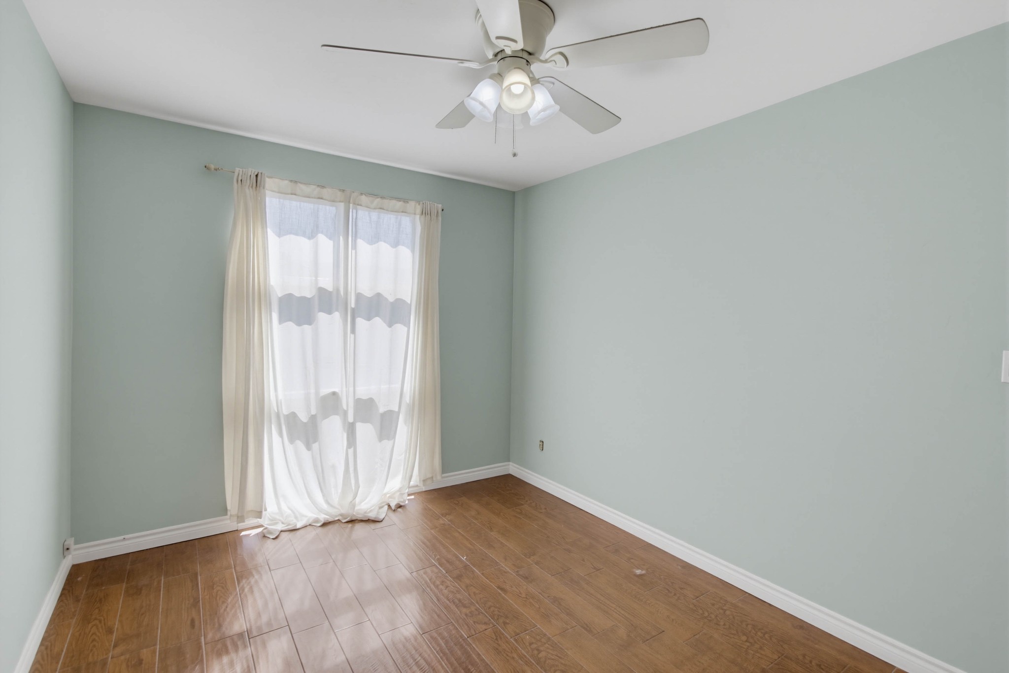 Virtual tour photo 28 of 44 for 5101 Diane Ave