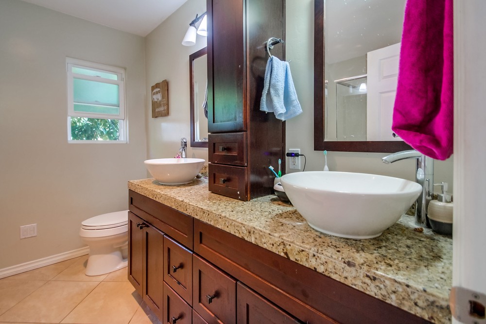 Virtual tour photo 21 of 26 for 5105 Gary St