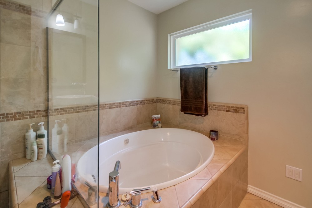 Virtual tour photo 22 of 26 for 5105 Gary St