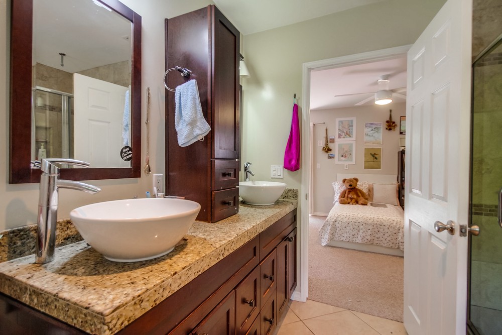 Virtual tour photo 23 of 26 for 5105 Gary St