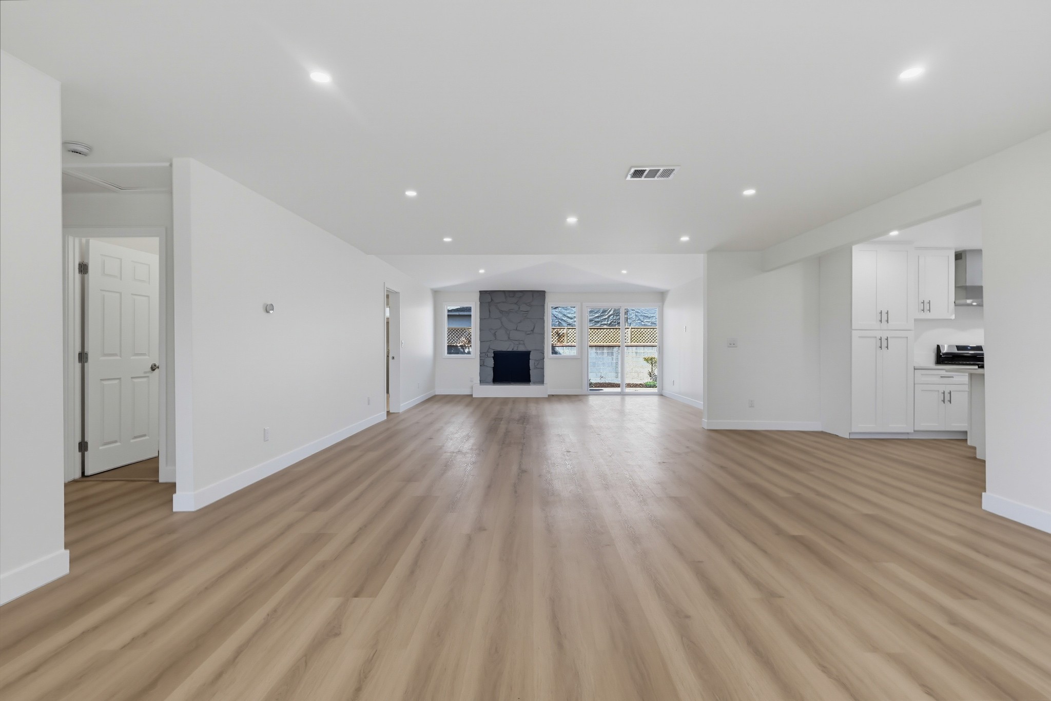 Virtual tour photo 11 of 74 for 5105 Golden West Ave