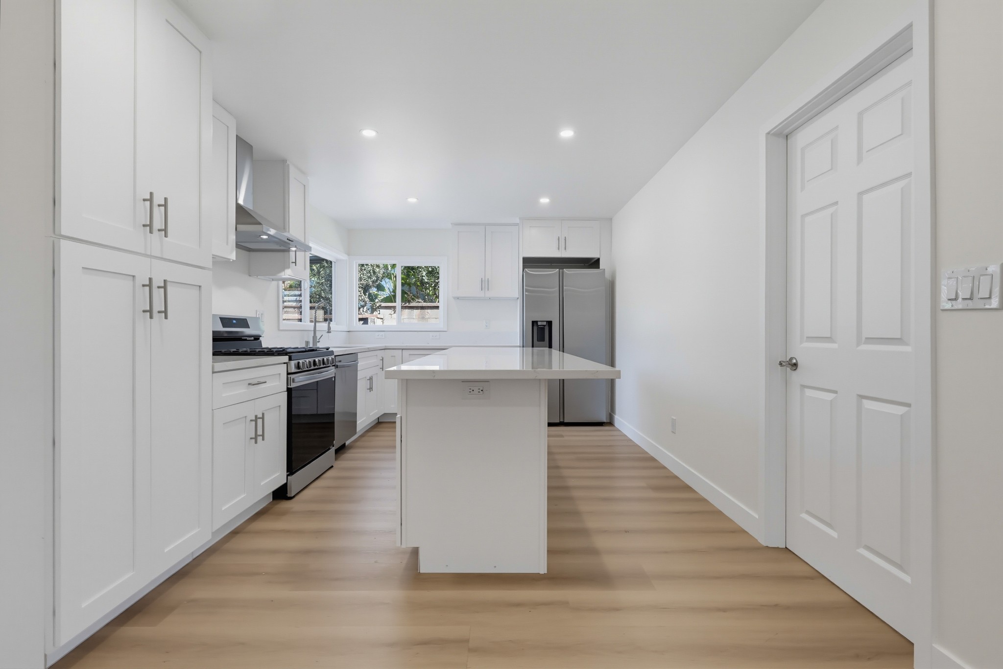 Virtual tour photo 23 of 74 for 5105 Golden West Ave