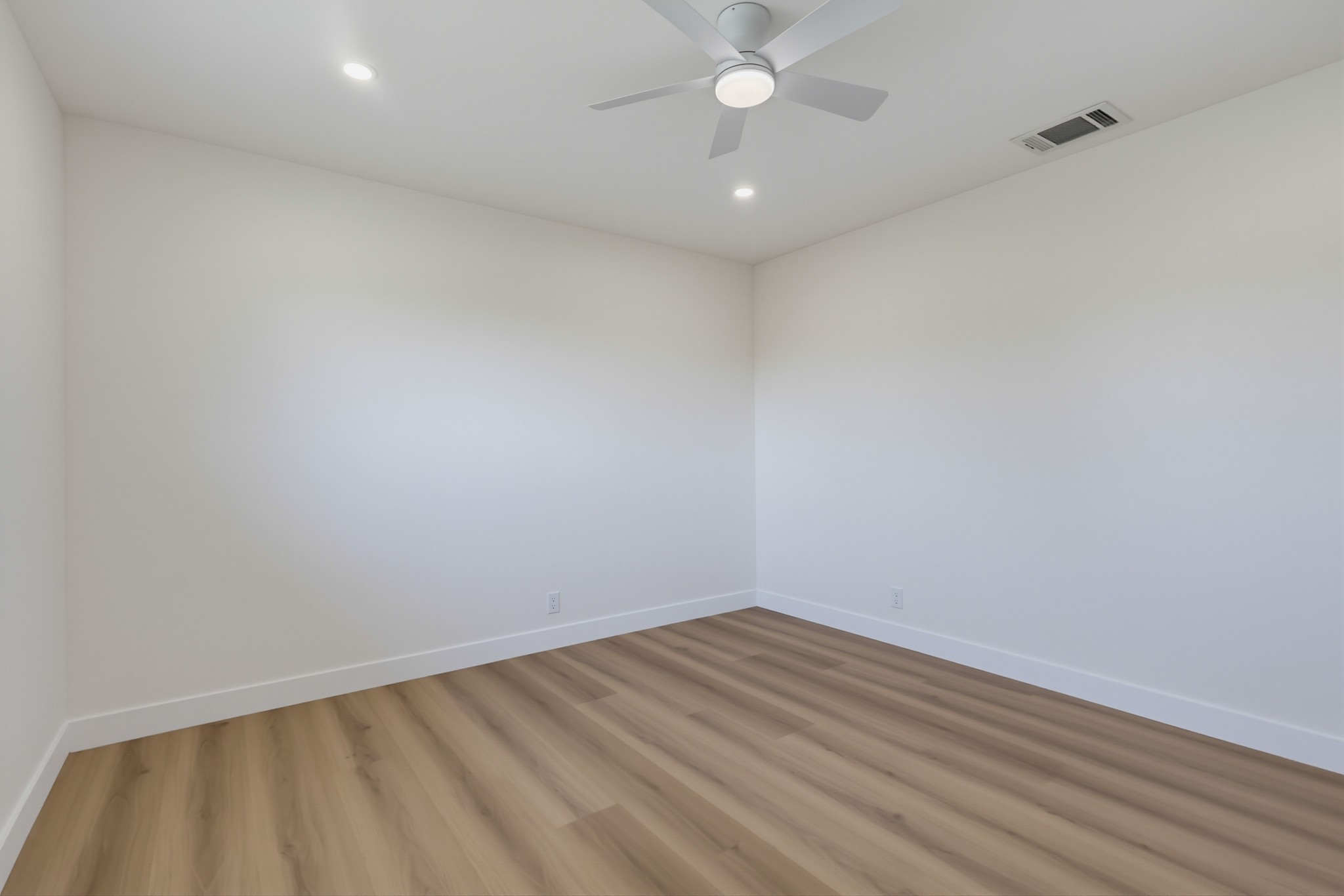 Virtual tour photo 39 of 74 for 5105 Golden West Ave
