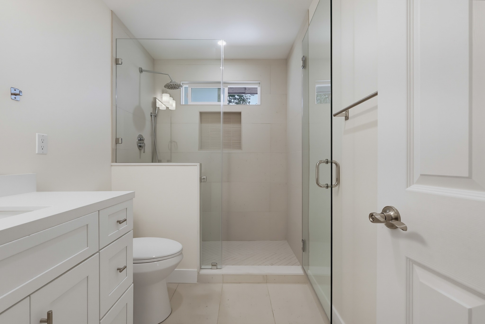 Virtual tour photo 51 of 74 for 5105 Golden West Ave