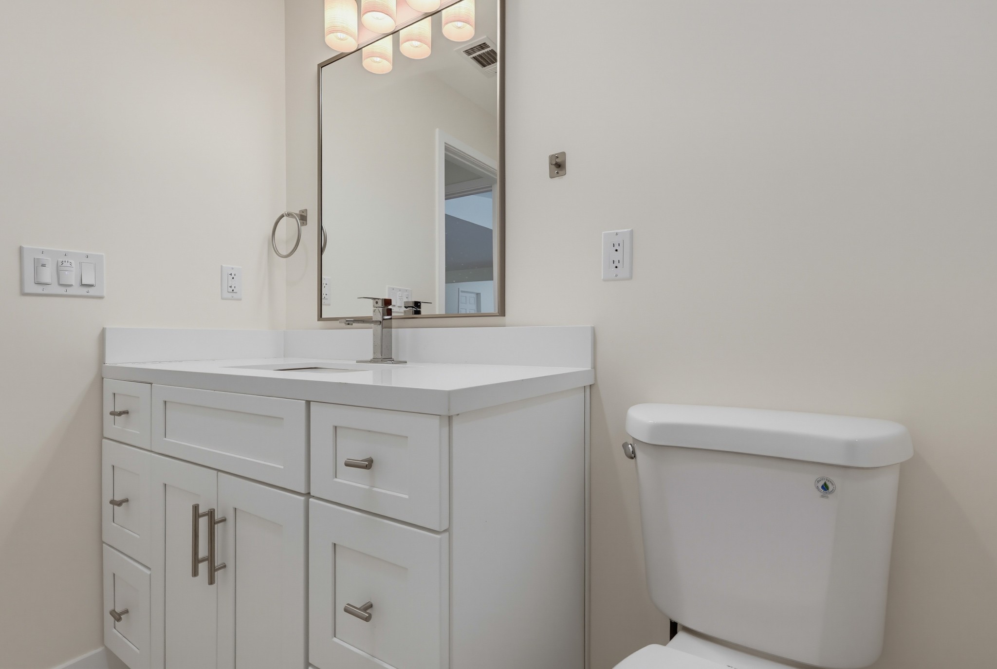 Virtual tour photo 53 of 74 for 5105 Golden West Ave